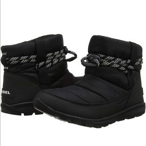 Sorel Women’s Whitney Short Snow Boots sz. 9